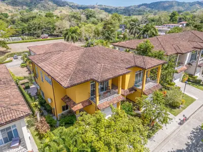 Condo Paisible et Sécurisé 3 Chambres avec Piscine Privée à Reserva Las Lomas 1