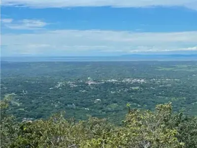 À Vendre : Terrains avec vue sur l'océan à Orotina 1