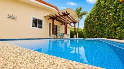 Maison moderne de 3 chambres à Jacó avec piscine privée dans une communauté fermée 1
