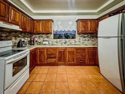 Charmante maison de 3 chambres avec vue sur les montagnes à Grecia, Alajuela 5