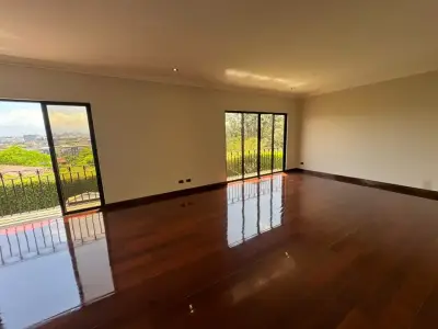 Résidence de Luxe avec Vue sur la Ville à Cerro Alto, Escazú 3