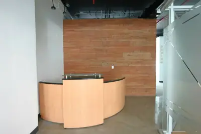 Bureau à vendre ou à louer – Immeuble corporatif A+, Santa Ana 1