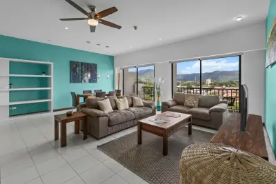 Condo 3 chambres au 6e étage à JacoBay avec vues panoramiques sur le lever du soleil, les montagnes et l'océan 3