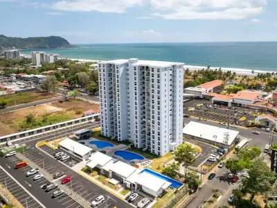 Furnished 12th Floor Apartment in Viva Jacó Condominium | Amenities and Lifestyle 2