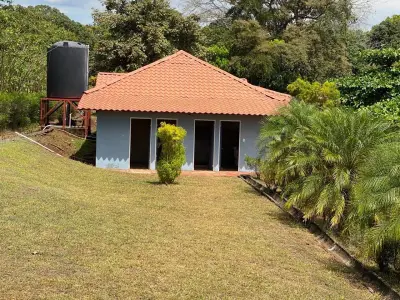 Spacieuse villa de 5 chambres avec piscine et jardins luxuriants à San Mateo, Alajuela 5