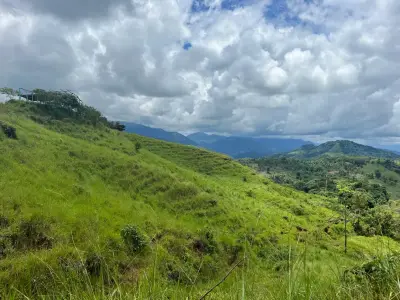 Spectaculaire ferme écologique en montagne à Bijagual 3
