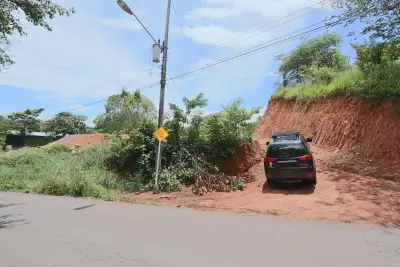 Sale of flat lot in Turrucares 4
