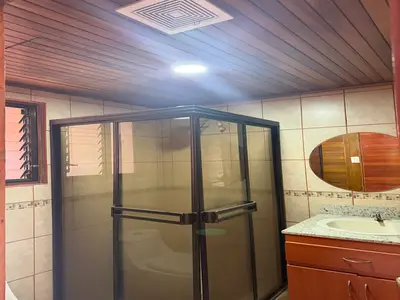 Casa con Oficina en San Francisco de Heredia, Heredia 4