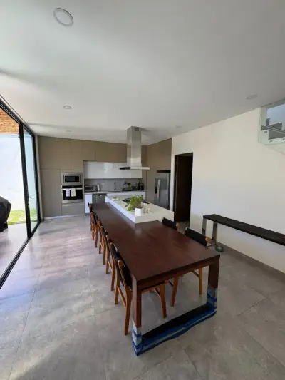 Maison À VENDRE dans un condominium exclusif situé à Santa Ana, Pozos. 📍Condominium Bulevar Santa Ana 4