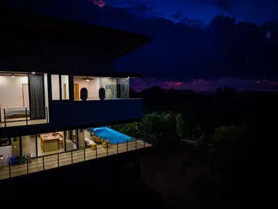 Oasis de luxe flambant neuve avec vue sur l'océan à Bahía Ballena, Costa Rica - 5 chambres, piscine à débordement, vues sur le coucher du soleil 5