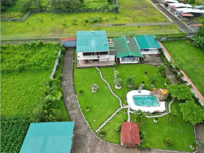 Villa Fortuna avec vue imprenable sur le volcan Arenal