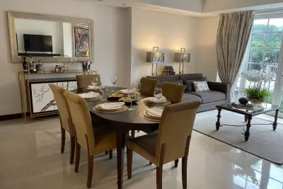 Appartement luxueux de 2 chambres avec vue sur la ville et commodités haut de gamme à Escazú 2