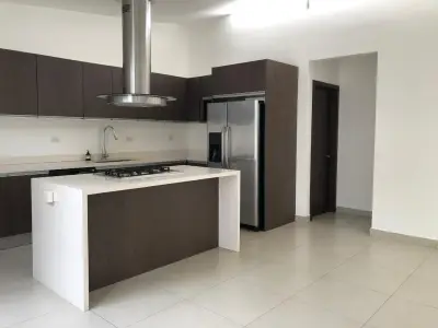 1-Story House in Condominium with 3 Bedrooms + 1 5