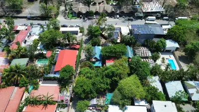 Terrain commercial d'angle de premier choix au cœur de Santa Teresa avec potentiel de ROI élevé 2