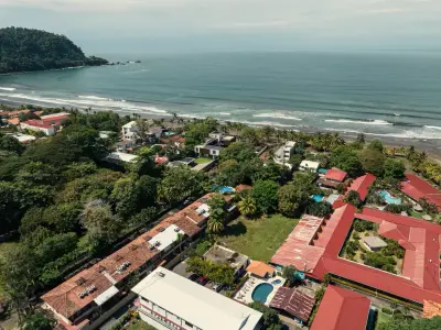 Magnifique terrain à quelques mètres de la plage 3