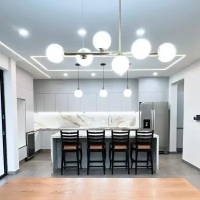 Superbe maison moderne de 4 chambres dans une communauté fermée à Guácima 3