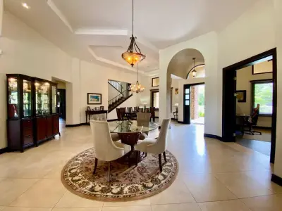 Villa de Luxe avec piscine privée et vue sur le terrain de golf à Hacienda Los Reyes 1