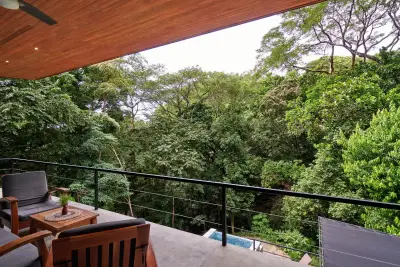 Tropical Villa in Santa Teresa, Steps from the Beach, with Additional Lot for Future Development 3