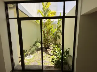 Chaleureux condo à vendre à Escazú 2