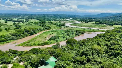 Terrain Exceptionnel à Tarcoles : Vues sur Mer, Rivière et Nature Pure 2
