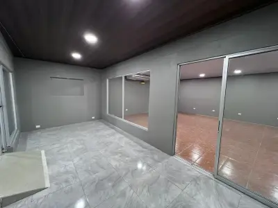 Immeuble commercial à Alajuela : opportunité d'investissement de premier ordre 3