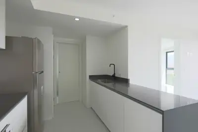 Modern 1-Bedroom Apartment for Sale in Rohrmoser 2