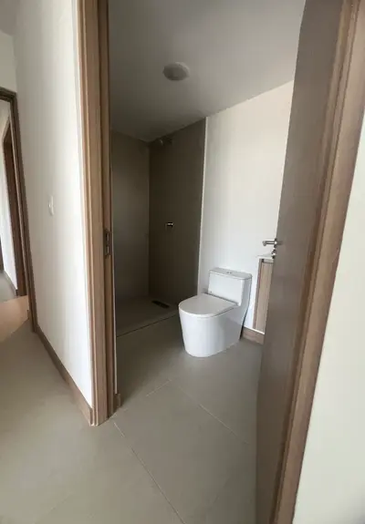 Élégant appartement de 3 chambres à Jacó avec balcon et vue sur la verdure 4