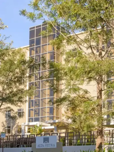 Élégant appartement à Escazú avec vues panoramiques sur la ville et la montagne 4