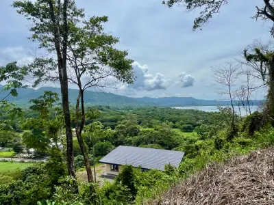 Magnifique terrain de 5 501 m² avec vue sur l'océan à Tambor 5