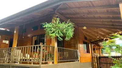 Deux Maisons Sur Une Propriété À Vendre À Atenas, Alajuela 1