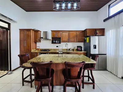 Maison à vendre à Grecia 2
