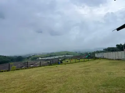 Terrain Idéal pour Développement à Grecia, Alajuela - Votre Vision Vous Attend! 3