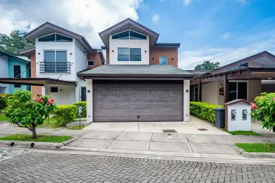 Ciudad del mar - Maison de 3 chambres dans le meilleur quartier sécurisé de Jaco