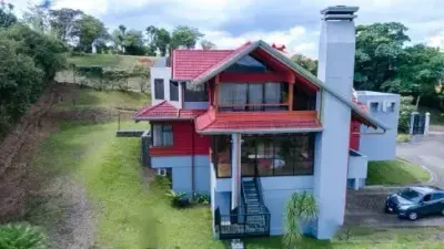 Chalet Exclusif À Vendre À Volio, San Ramón 4