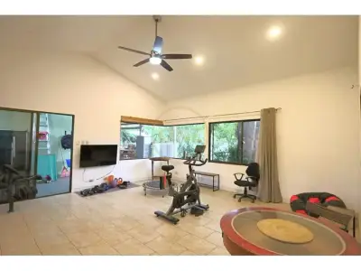 Maison individuelle à vendre à Ciudad Colón 5