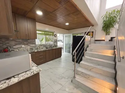 Maison de Luxe à Santo Domingo de Heredia 5