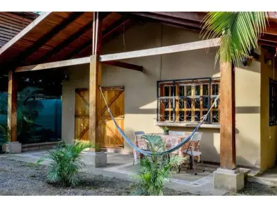 Hermosa casa totalmente equipada en Playa Hermosa 1