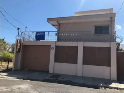 Casa Gemelas - Maison 4 chambres à louer à Pavas, Costa Rica 1