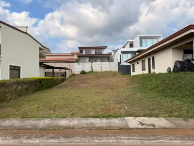 Palmares, Alajuela : Construisez la maison de vos rêves sur ce terrain de 250 m² 1