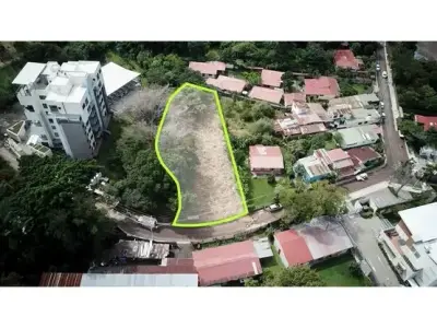 Terrain de 2132 m² à usage intensif, San Rafael Escazú 1
