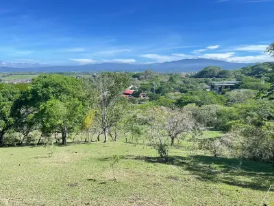 À Vendre : Terrain à bâtir à Santa Ana 3