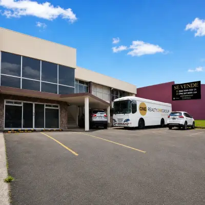 Immeuble commercial de premier choix à San José, La California - Opportunité d'investissement 1