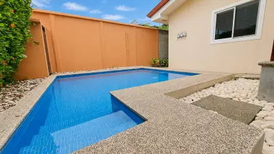 Maison moderne de 3 chambres à Jacó avec piscine privée dans une communauté fermée 5
