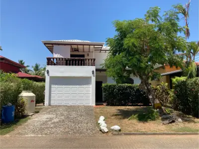 Maison à Vendre à Playa Bejuco 2