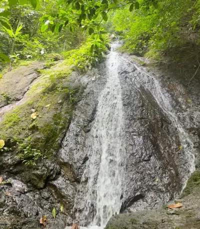 Espectacular Finca de 11.48 Hectáreas en Puriscal: Río, Cascadas y Vistas Panorámicas 3