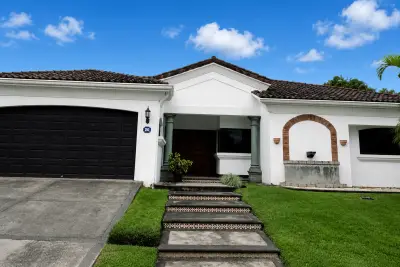 À Vendre / Superbe maison en copropriété, Lindora, Pozos, Santa Ana, San José 1
