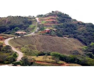 À Vendre : Condominium Lomas del Silencio à Orotina 5