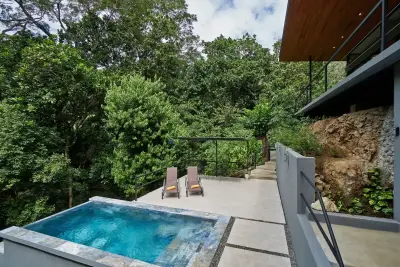 Tropical Villa in Santa Teresa, Steps from the Beach, with Additional Lot for Future Development 1