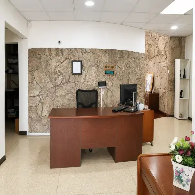 Immeuble commercial de premier choix à San José, La California - Opportunité d'investissement 3