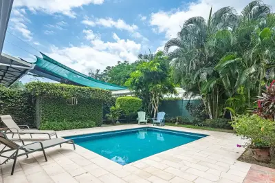 Maison Moderne et Abordable de 3 Chambres, Style Côtière, Près du Complexe Los Sueños 4